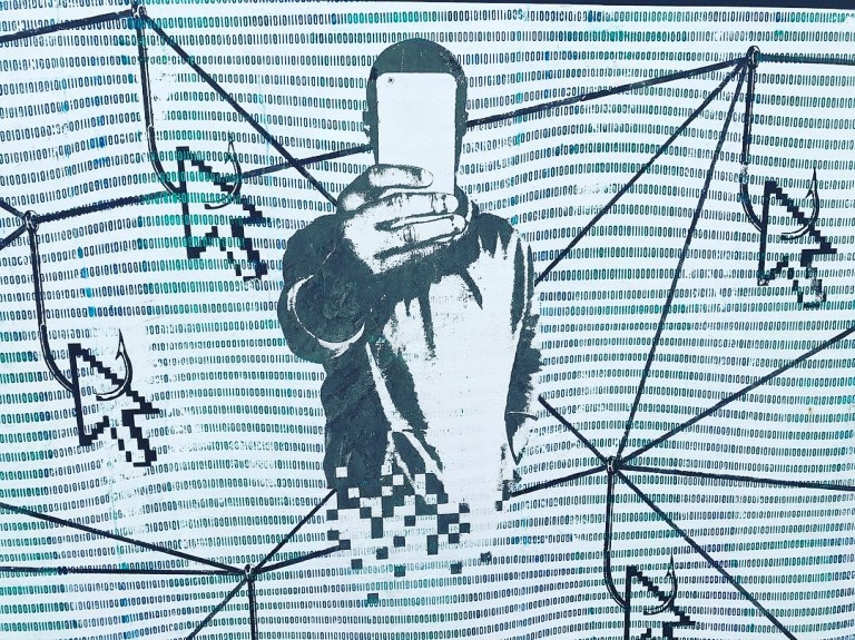 2017 - NotNotCamScott - Clickbait - Detail